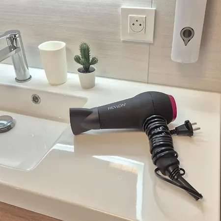 68 Proche Basel Cinema & Confort *